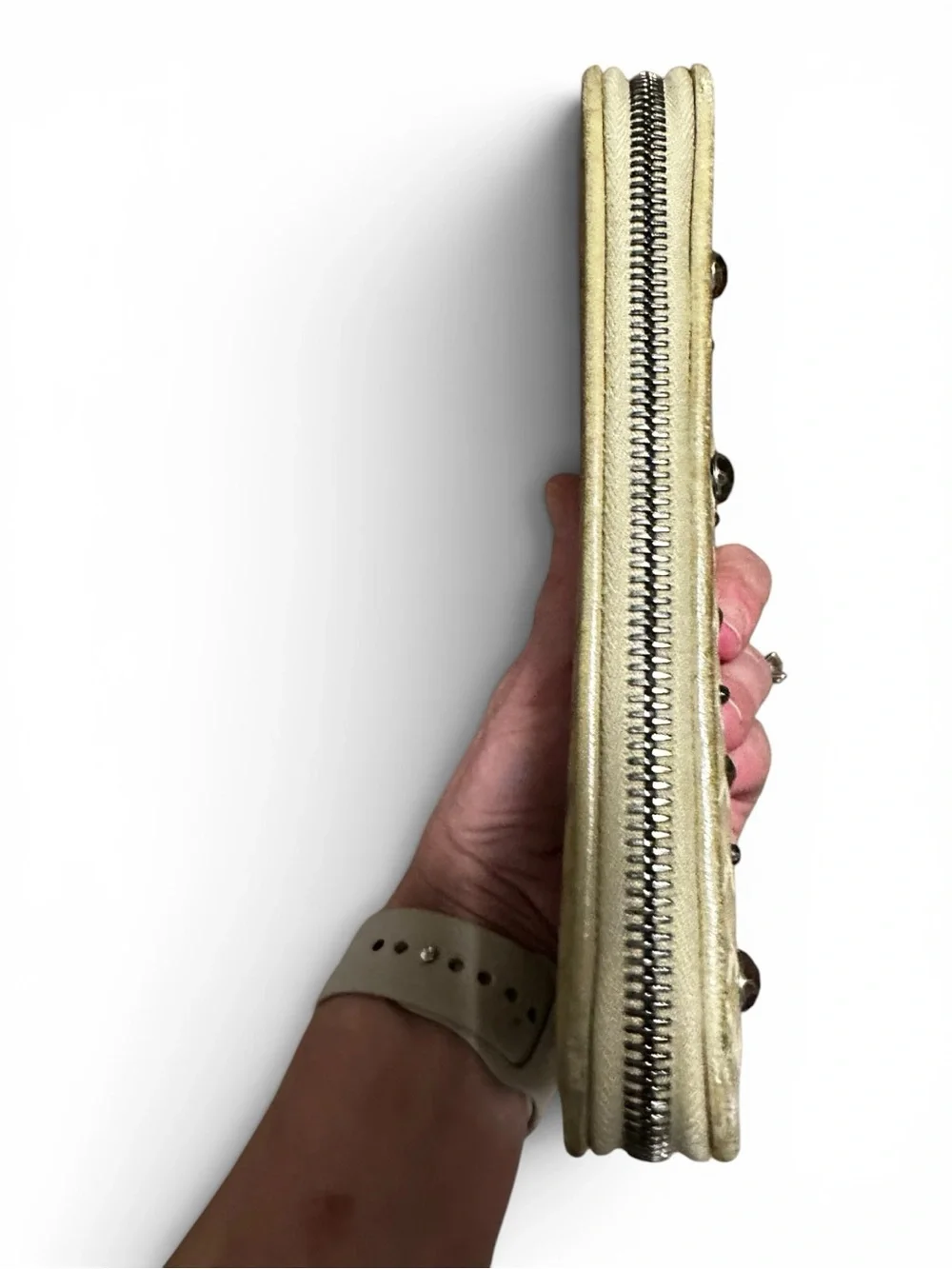 ✨💎LIMITED EDITION💎✨ Bottega Veneta Ivory Intrecciato Wallet with Stud Detail